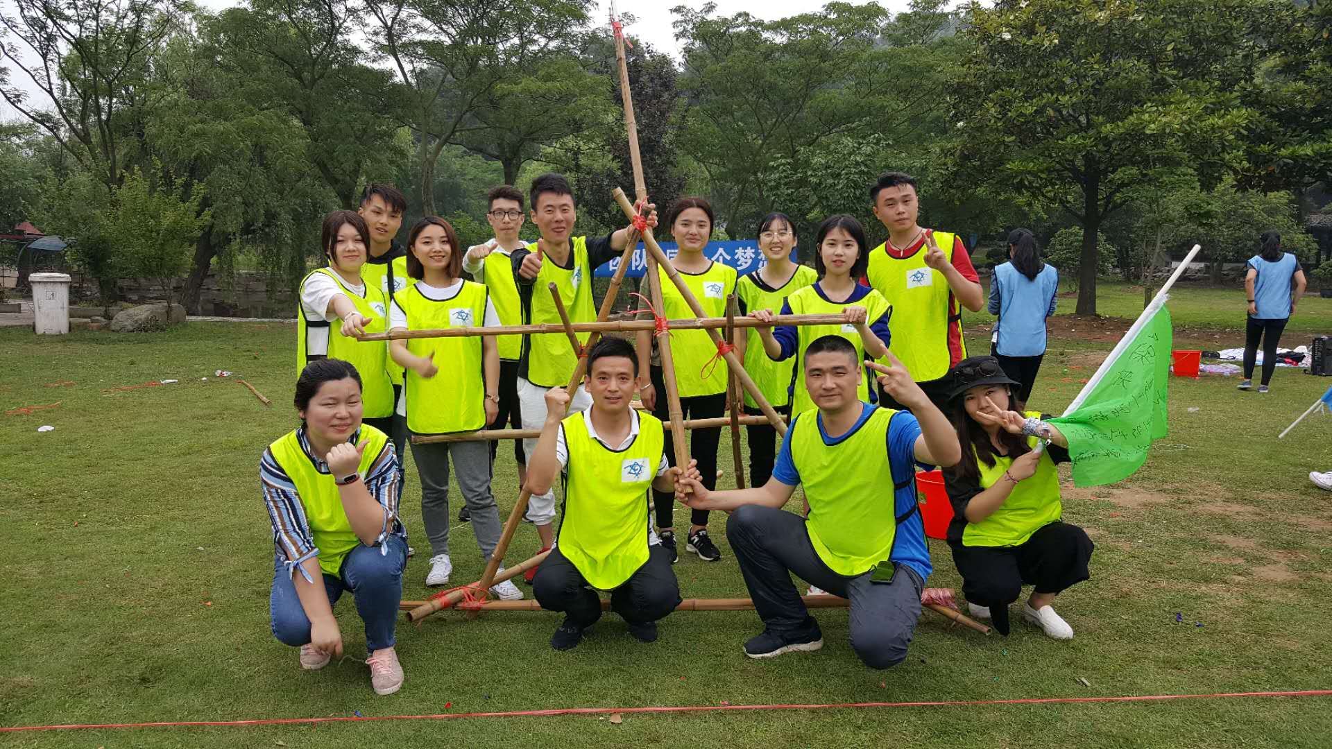 图八